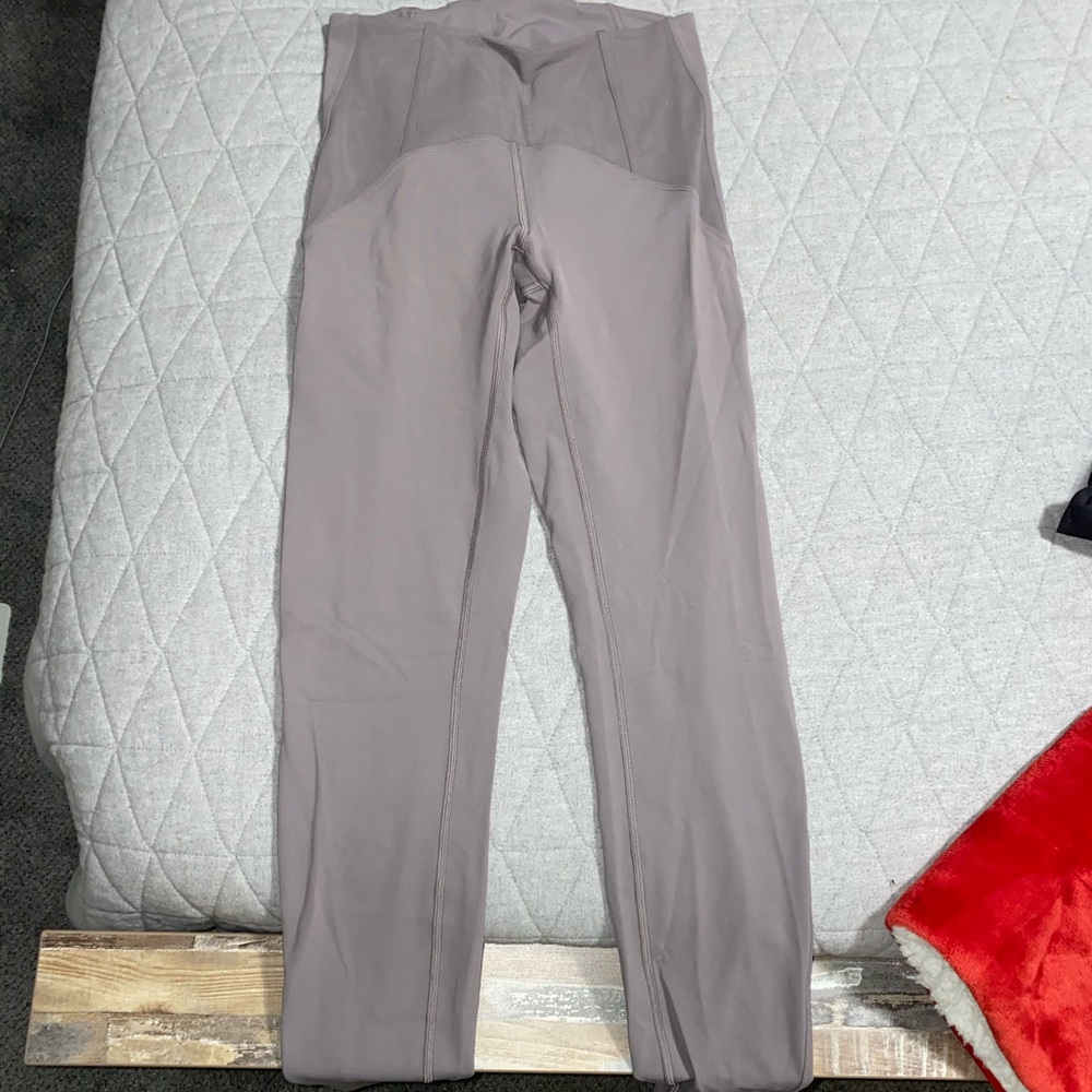 Lululemon leggings never worn size 4